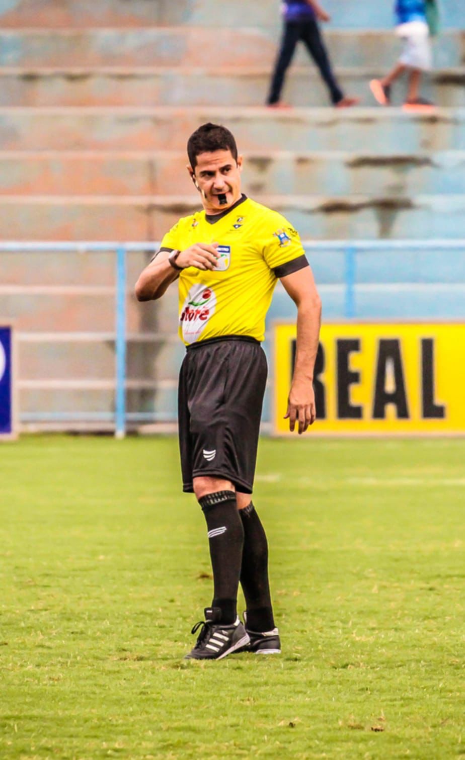 Comportamento Previsto Feliz E Seu Clássico Com Jogos Femininos E