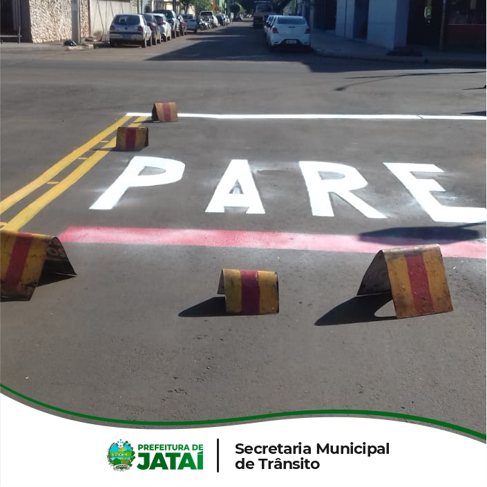 Conjunto de sinais de trânsito. proibir a coleta de placas de trânsito.