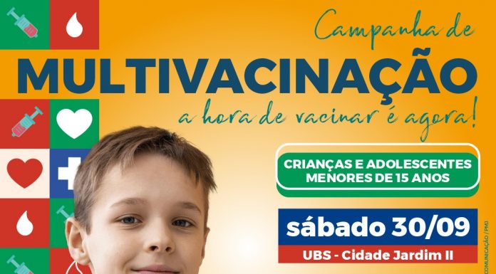 Empresária brasileira com carteira de habilitação e chave do carro