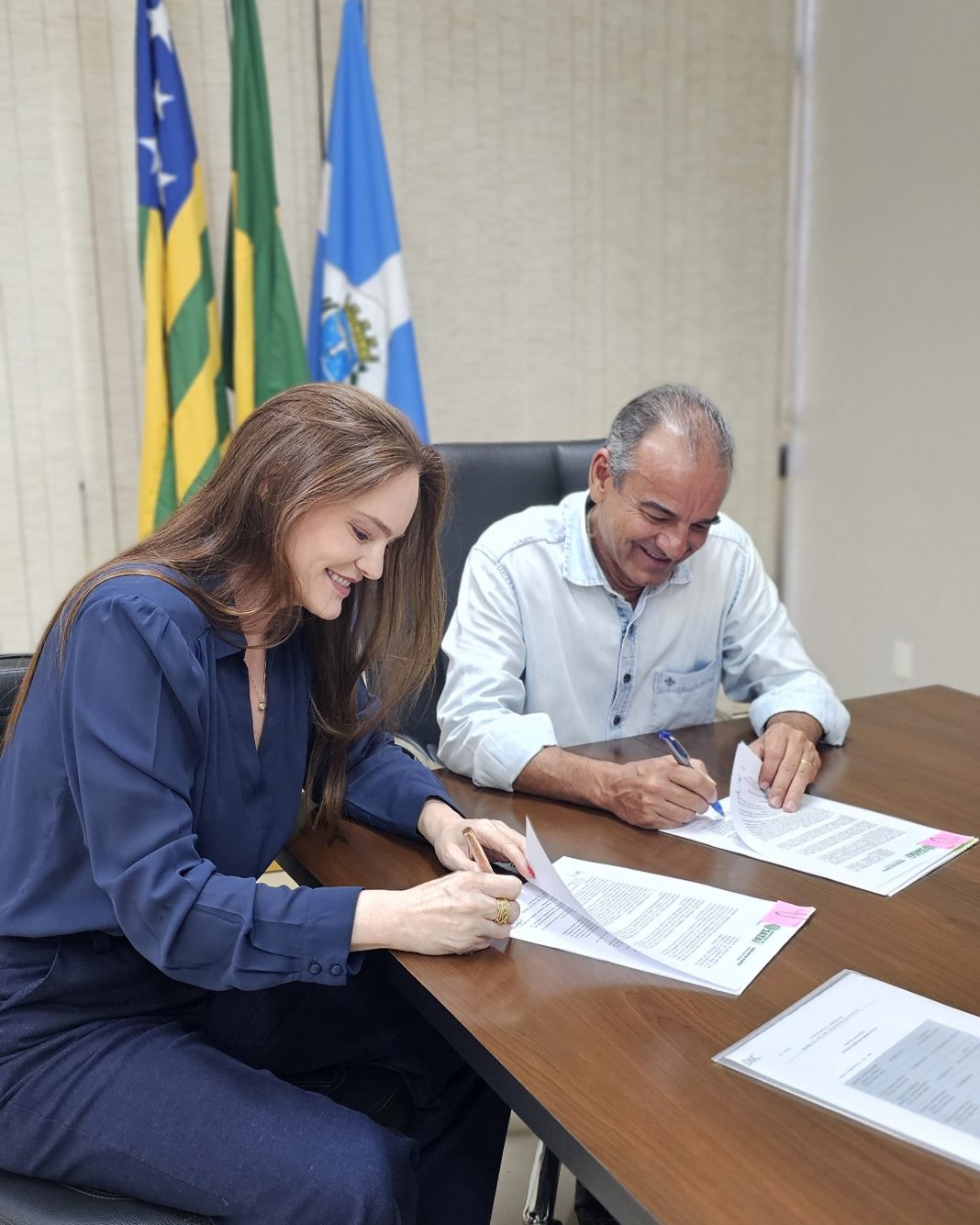 Oficializada a doação da área para a construção da nova Sede da ACIJ. | Prefeitura de Jataí