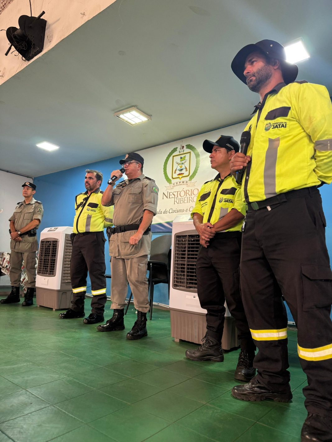 SMT promove campanha de segurança no trânsito nas escolas de Jataí
